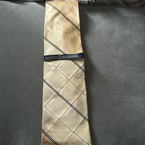 All of the Ties in a group are brand new with the tags